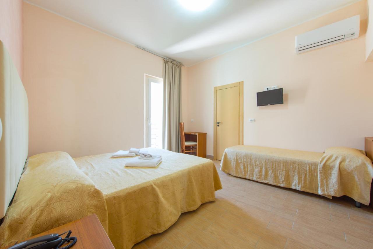 Hotel Adria Nuova Rimini Exterior photo